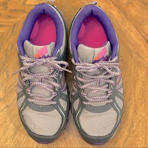 Women’s New Balance Trail Running Shoes 8.5W